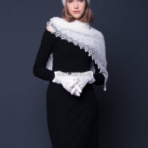 Ажурные перчатки с ландышами и бисером