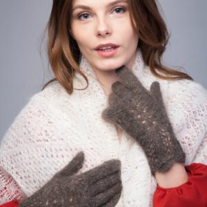 Серые ажурные перчатки