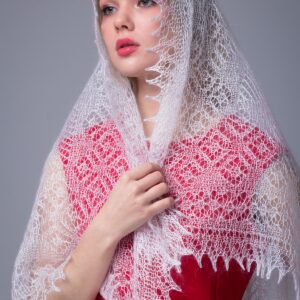 Оренбургская паутинка "Снежная вершина"