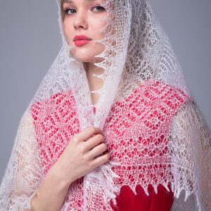 Оренбургская паутинка "Снежная вершина"