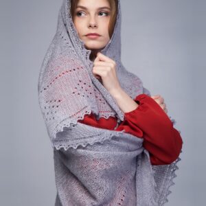 Серый платок "Небо перед грозой"